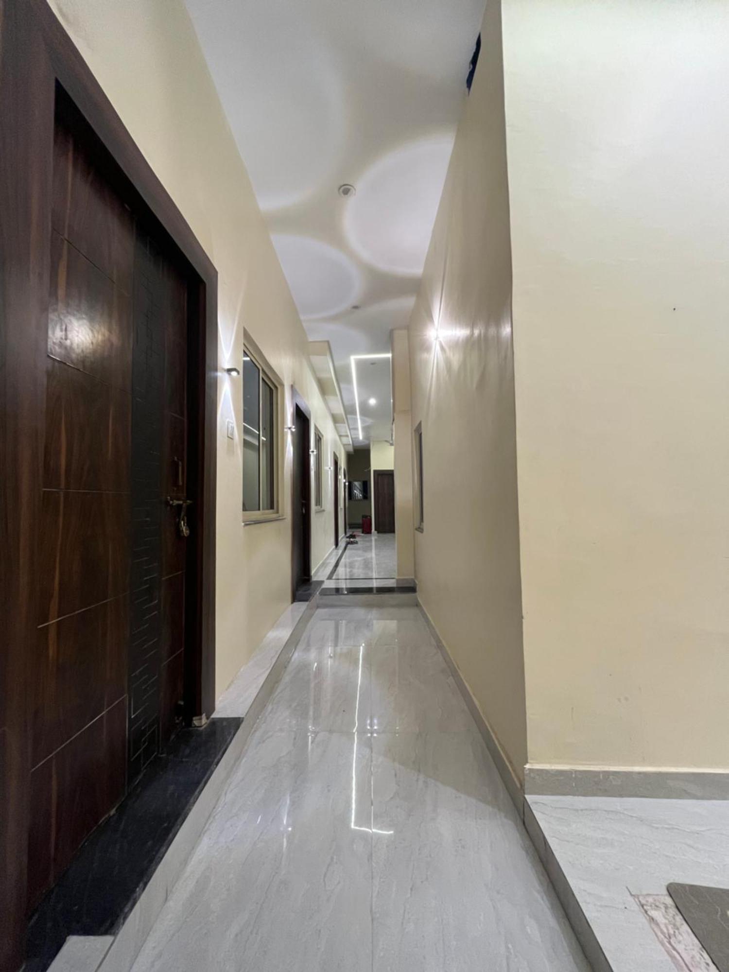 Jupiter Plaza Delhi Airport Hotel Ню Делхи Екстериор снимка