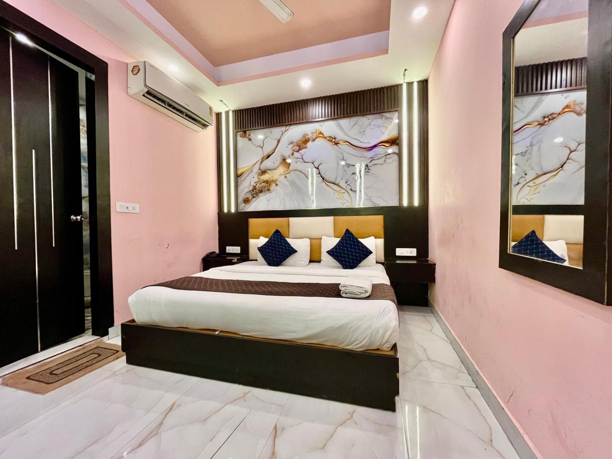Jupiter Plaza Delhi Airport Hotel Ню Делхи Екстериор снимка