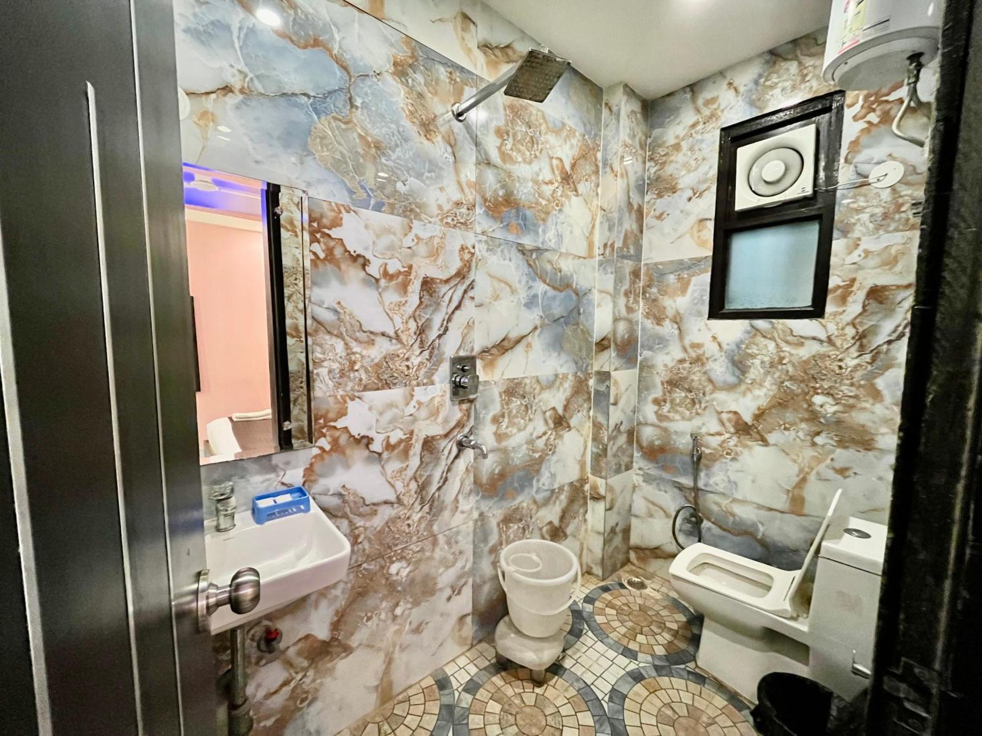 Jupiter Plaza Delhi Airport Hotel Ню Делхи Екстериор снимка