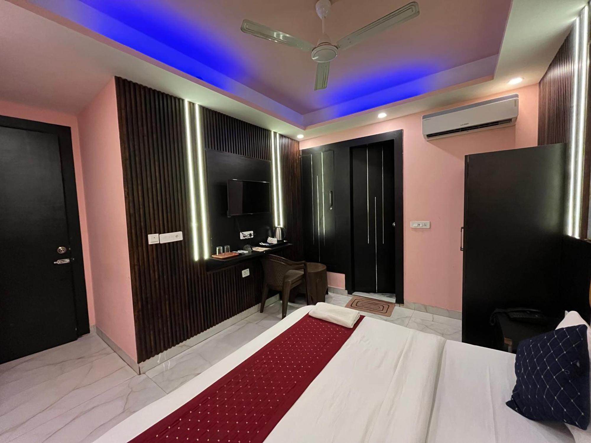 Jupiter Plaza Delhi Airport Hotel Ню Делхи Екстериор снимка